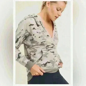 Mono B Size Large Subtle Camo Pullover Hoodie Neutral Kangaroo Pocket Ribbed